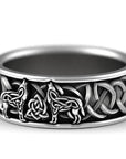 Bague sculptée loup celtique