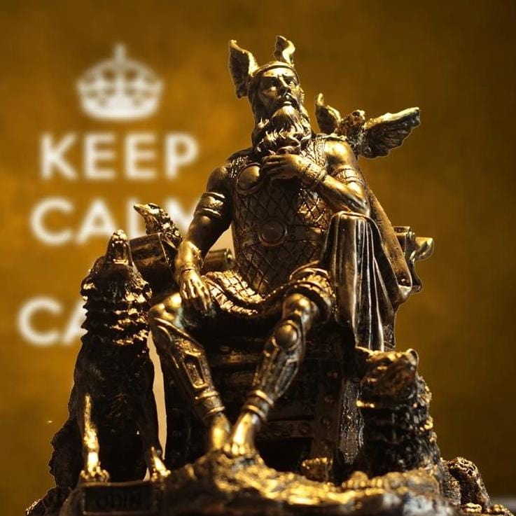 STATUE VIKING EN RESINE - DIEU ODIN
